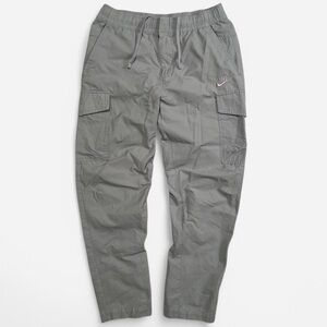 Nike Men's Cargo Pants in Gray